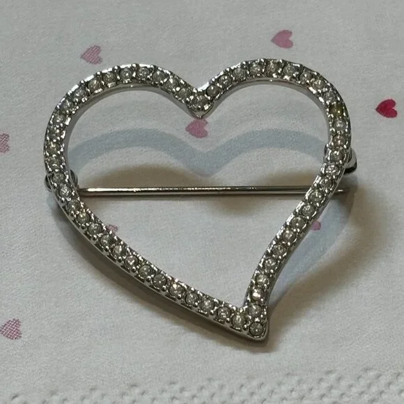 Vintage Silver Tone Clear rhinestone Heart Brooch - Picture 6 of 15